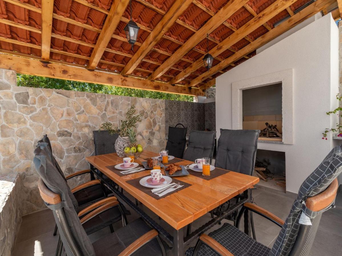 Scenic Sea View,Three Bedroom Villa With Pool Трогир Экстерьер фото