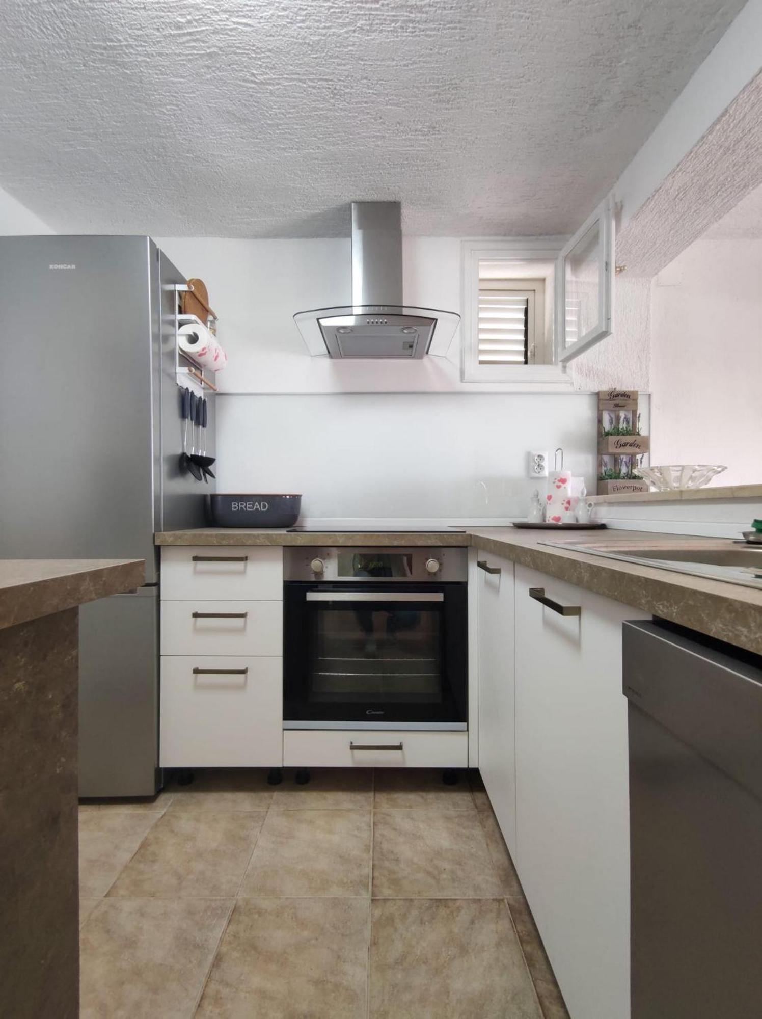 Scenic Sea View,Three Bedroom Villa With Pool Трогир Экстерьер фото